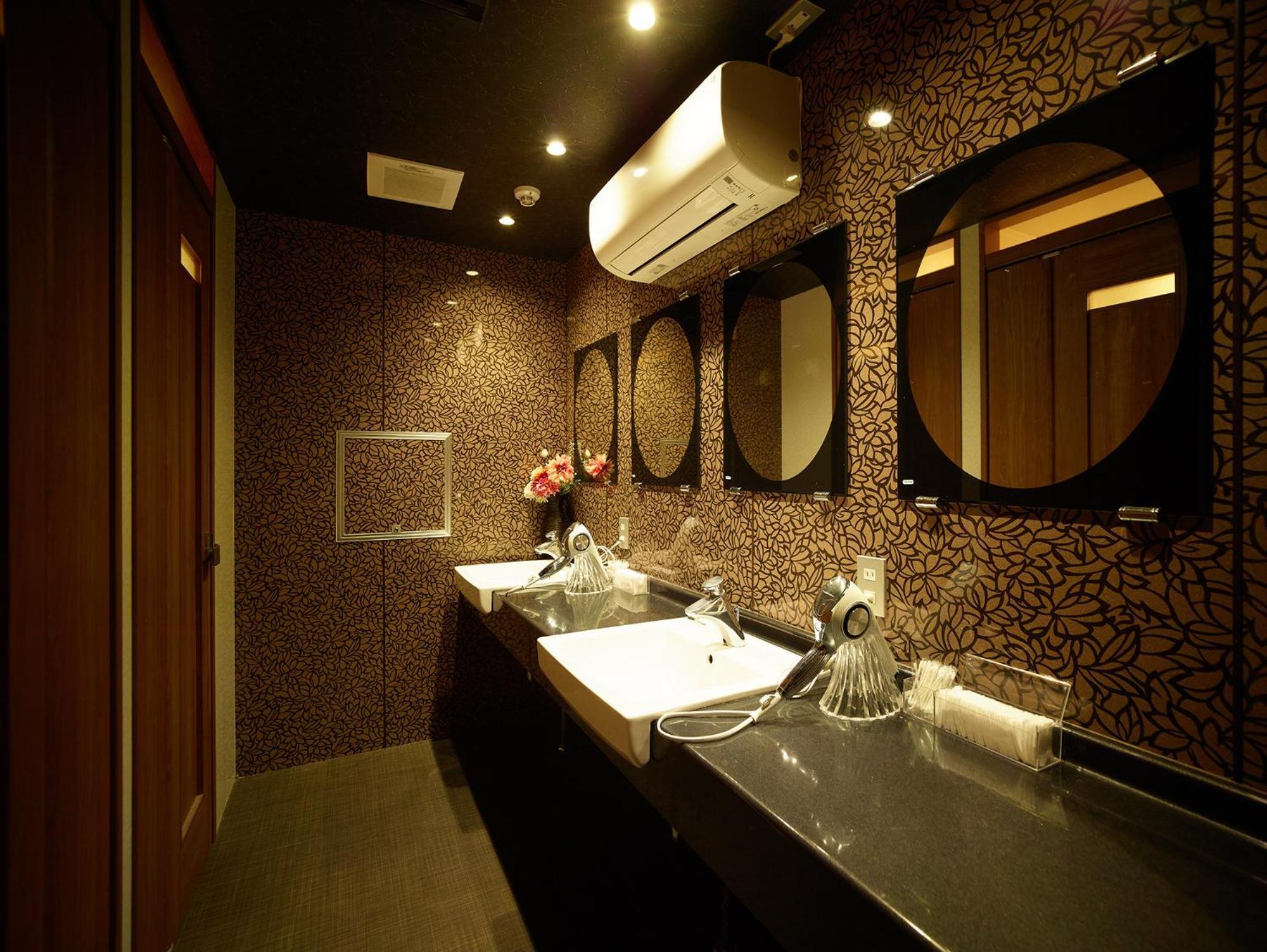 Hotel Sunplaza 2 Annex Osaka Luaran gambar